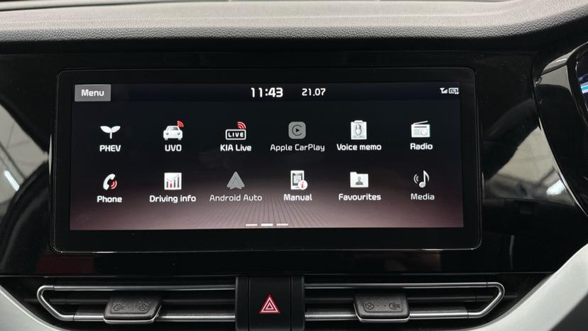 Apple Car Play & Android Auto