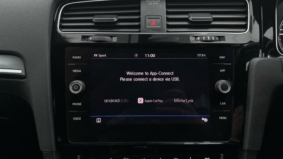 Apple Car Play & Android Auto