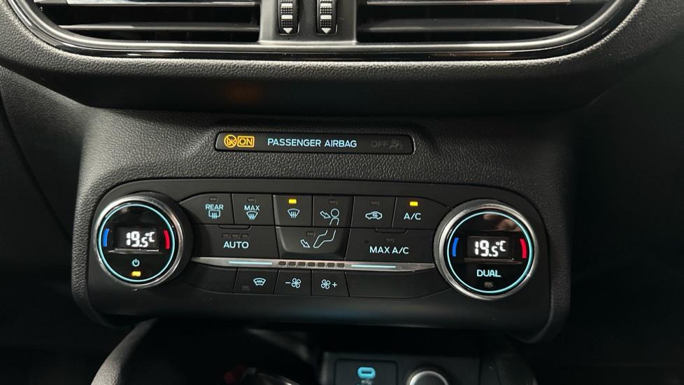 Air Conditioning /Dual Climate Control 