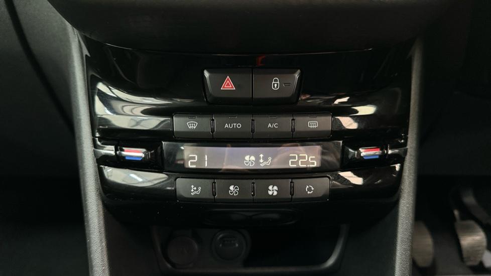 Air Conditioning /Dual Climate Control 