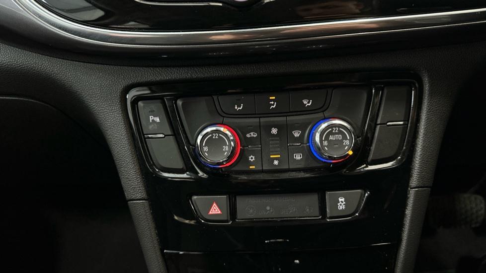 Air Conditioning /Dual Climate Control 