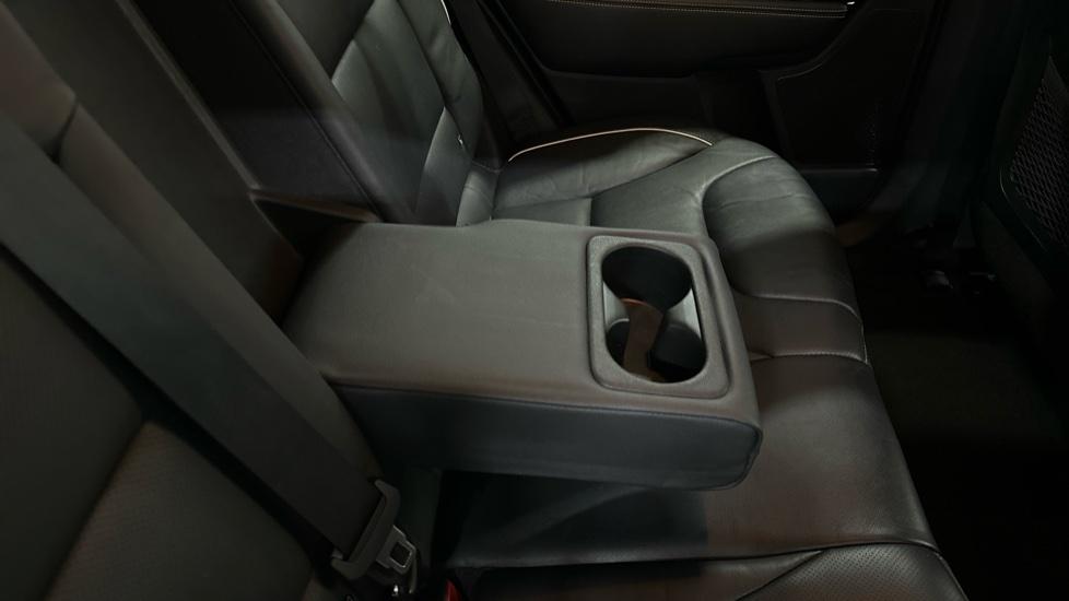 Rear Armrest/ Cup Holder