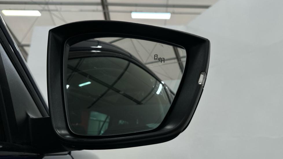 Blind Spot Monitoring System 