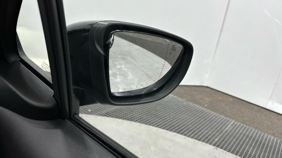 Blind Spot Monitoring System 