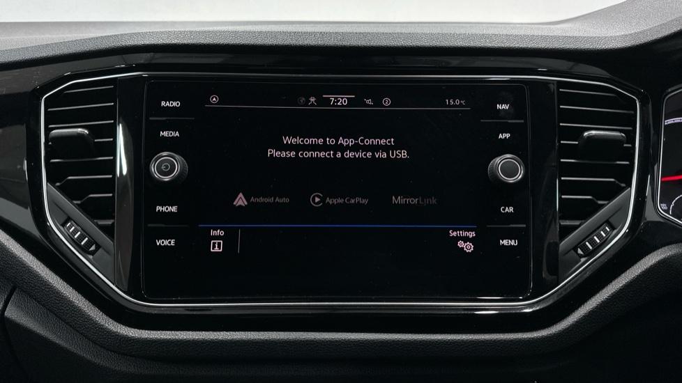 Apple Car Play & Android Auto