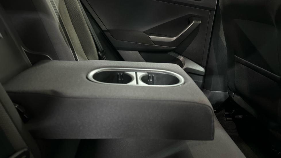 Rear Armrest/ Cup Holder