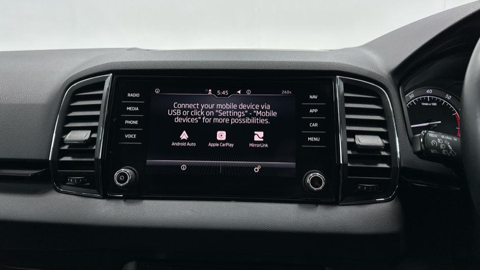 Apple Car Play & Android Auto