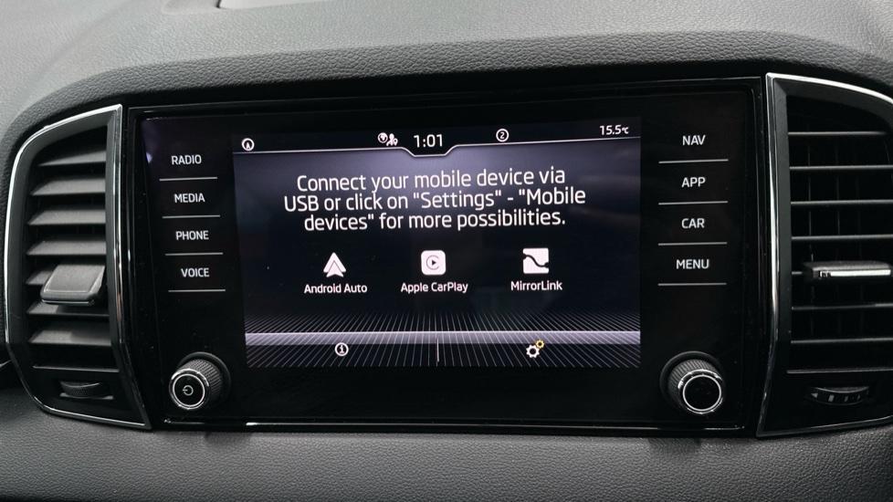 Apple Car Play & Android Auto