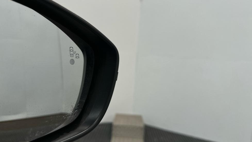 Blind Spot Monitoring System 