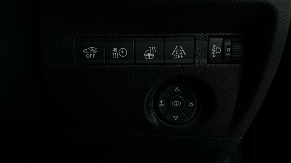 Lane Assist/Heated Steering Wheel 