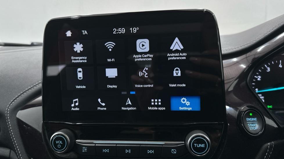 Apple Car Play & Android Auto