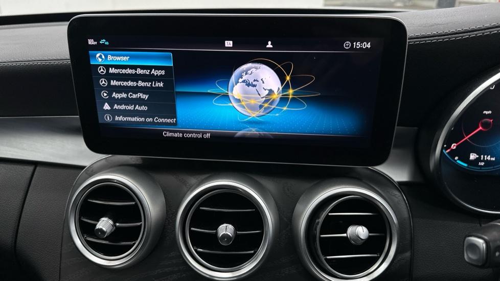 Apple Car Play & Android Auto