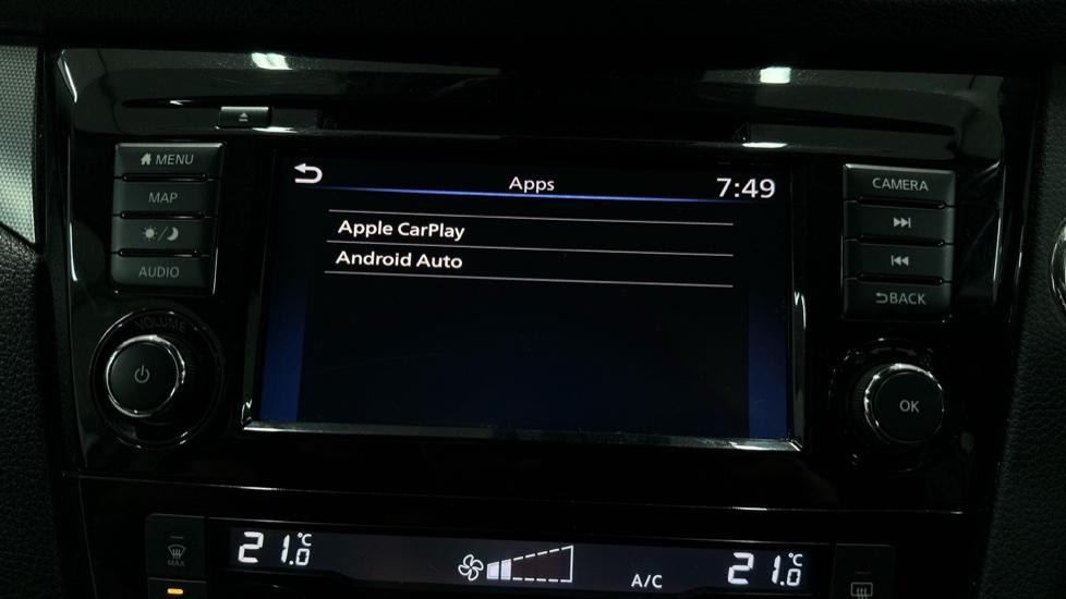 Apple Car Play & Android Auto