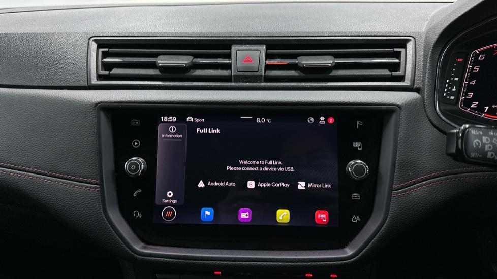 Apple Car Play & Android Auto