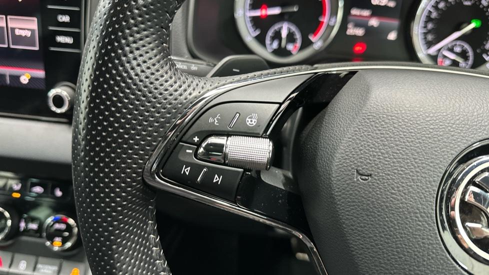 Paddle Shift / Heated Steering Wheel 