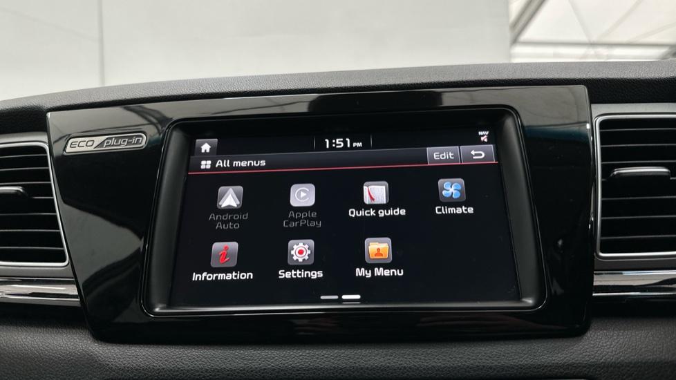 Apple Car Play & Android Auto