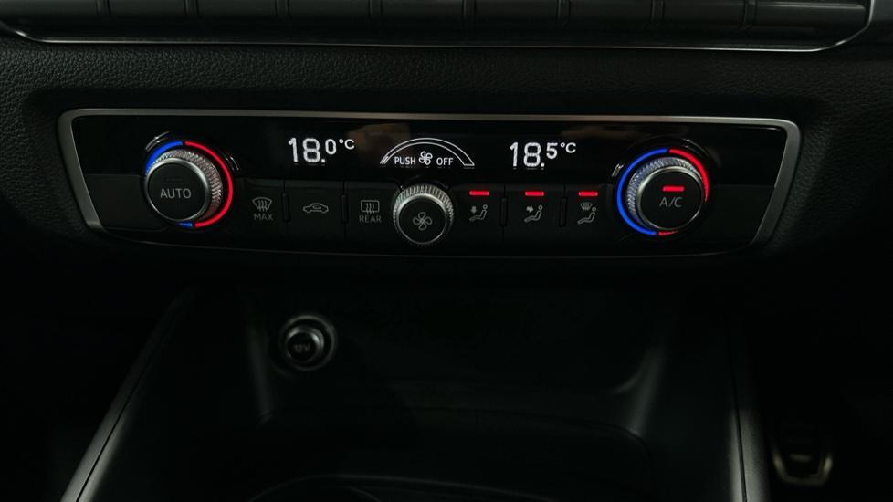 Air Conditioning /Dual Climate Control/