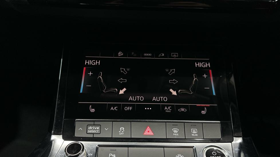 Air Conditioning /Dual Climate Control/Heated Seats 