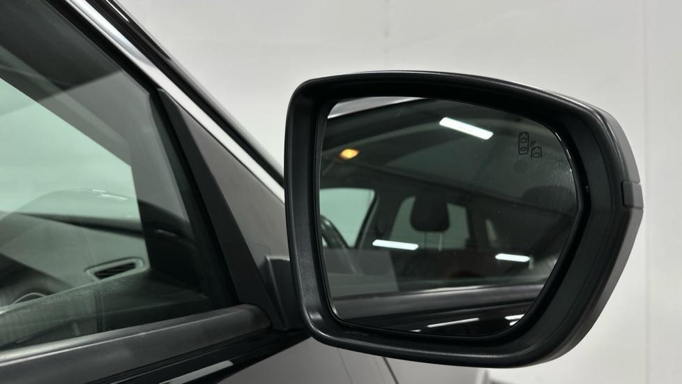 Blind Spot Monitoring System 