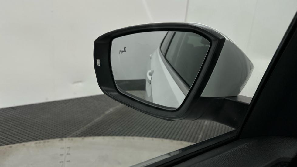 Blind Spot Monitoring System 