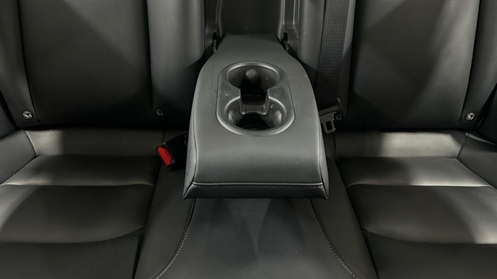 Rear Armrest/ Cup Holder