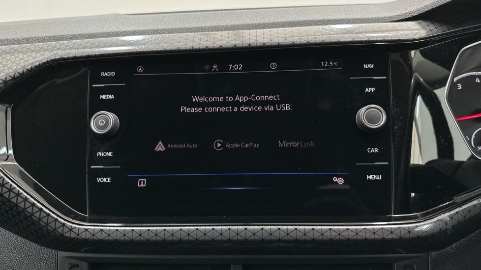 Apple Car Play & Android Auto