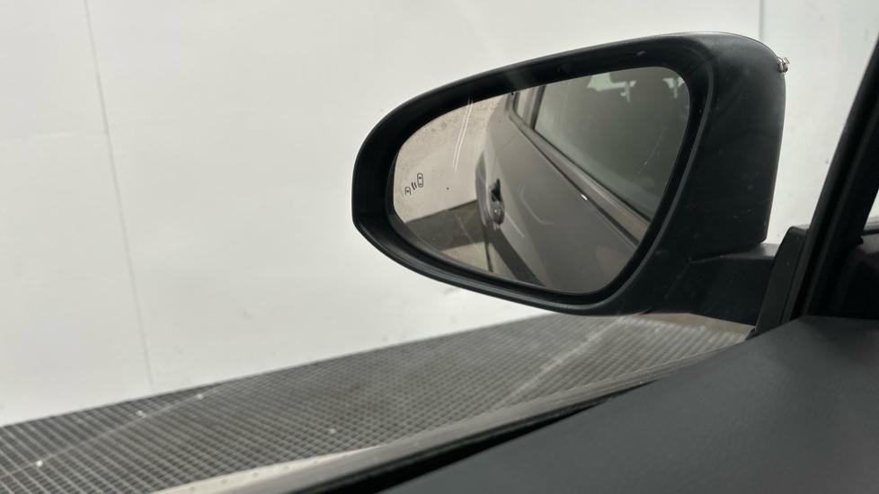 Blind Spot Monitoring System 