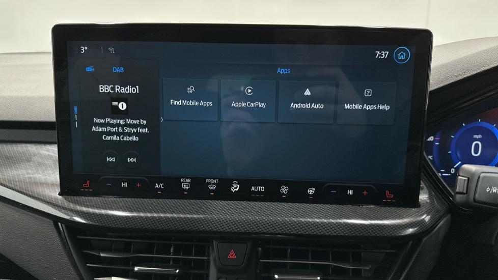 Apple Car Play & Android Auto