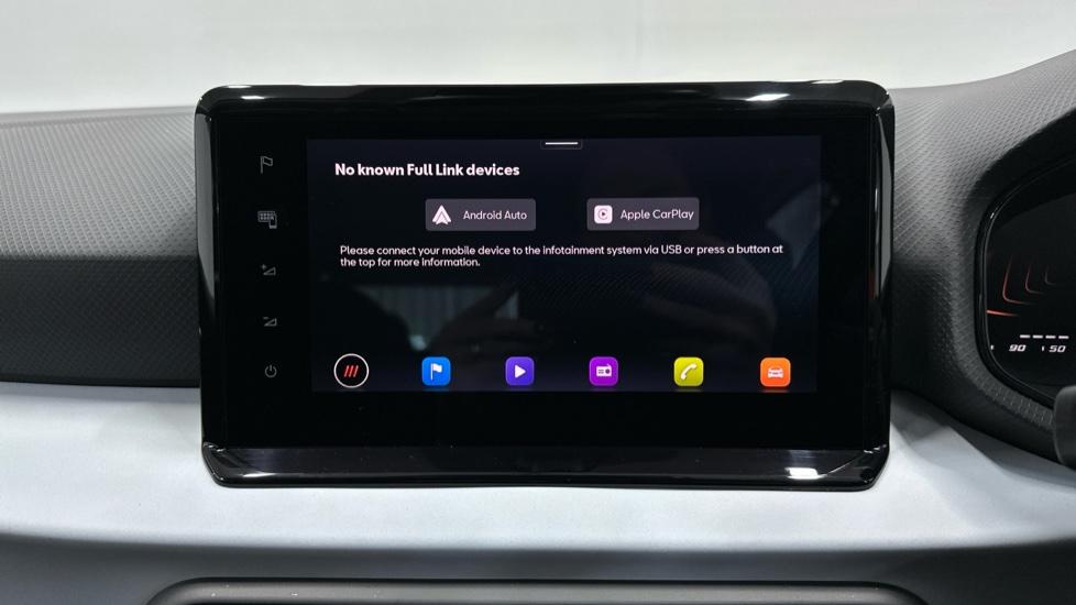 Apple Car Play & Android Auto