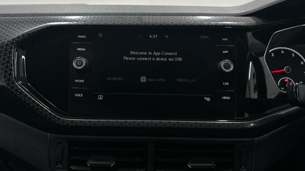 Apple Car Play & Android Auto