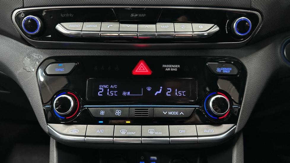 Air Conditioning / Dual Climate Control 