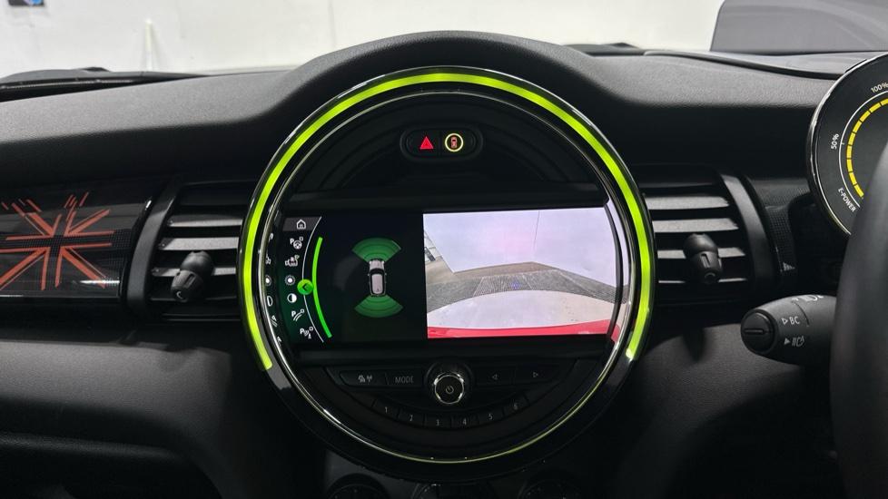 Rear View Camera /Park Pilot 