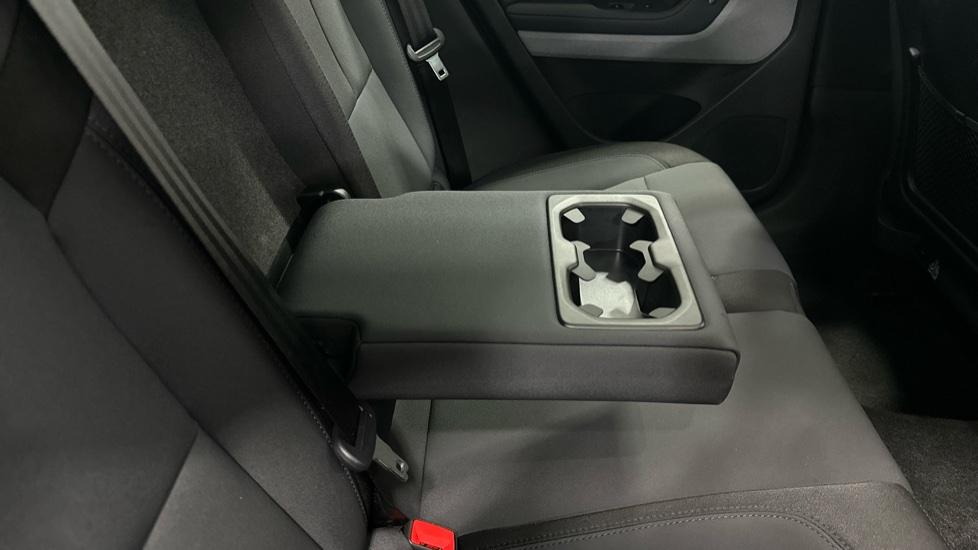 Rear Armrest/ Cup Holder