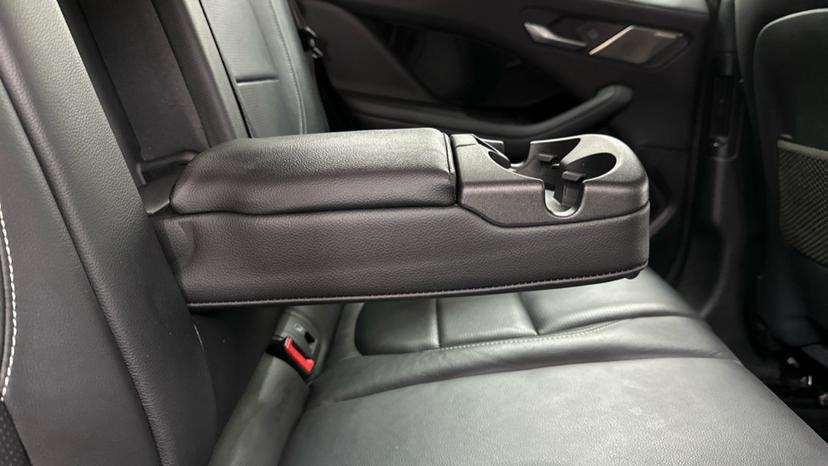 Rear Armrest/ Cup Holder