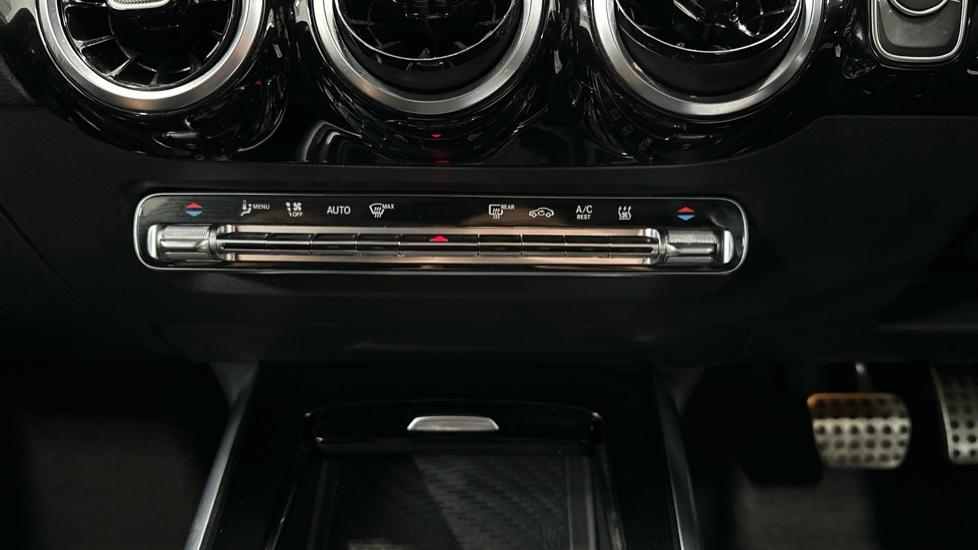 Air Conditioning /Dual Climate Control 