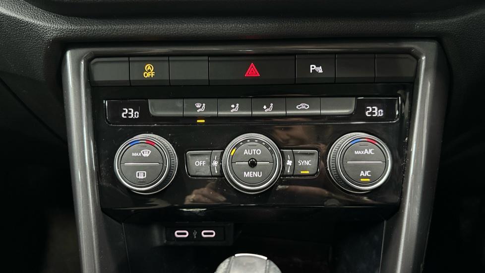 Air Conditioning /Dual Climate Control/Auto Stop Start 