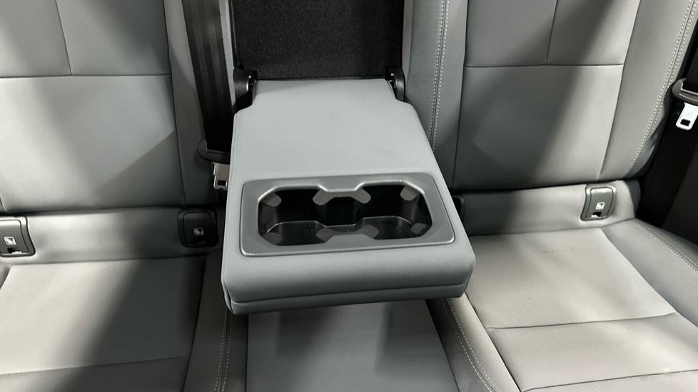 Rear Armrest/ Cup Holder