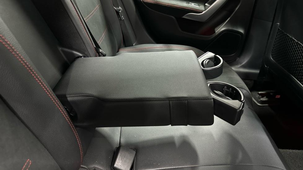 Rear Armrest/ Cup Holder