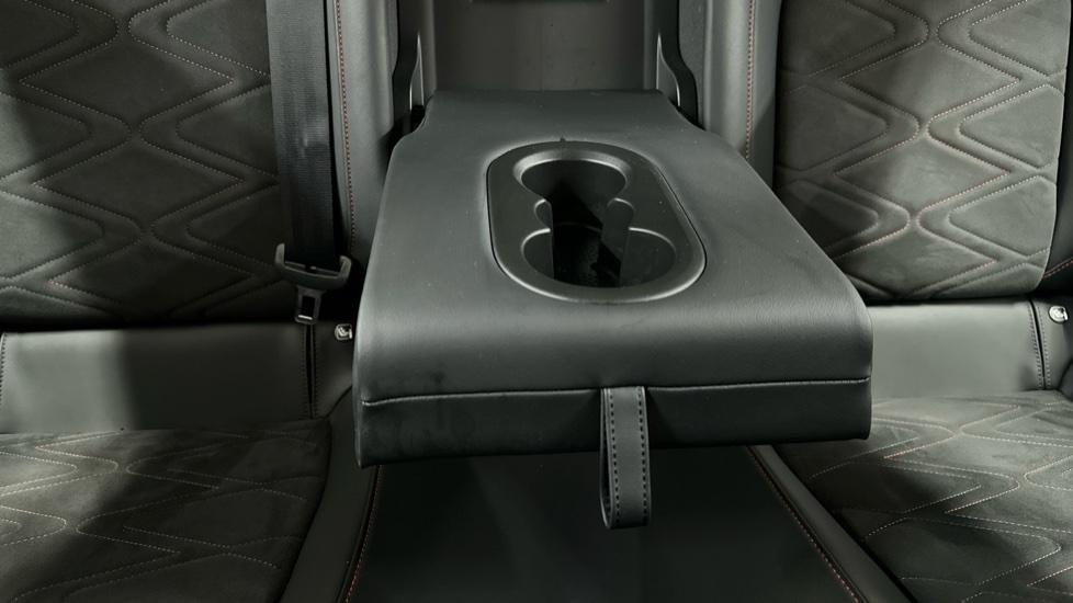 Rear Armrest/ Cup Holder