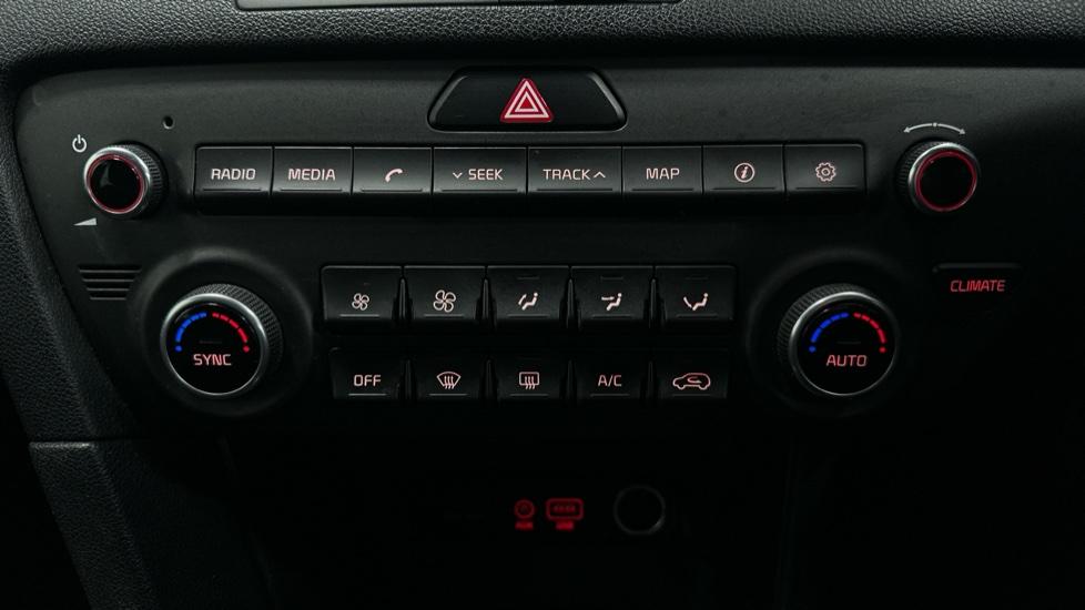 Air Conditioning /Dual Climate Control 