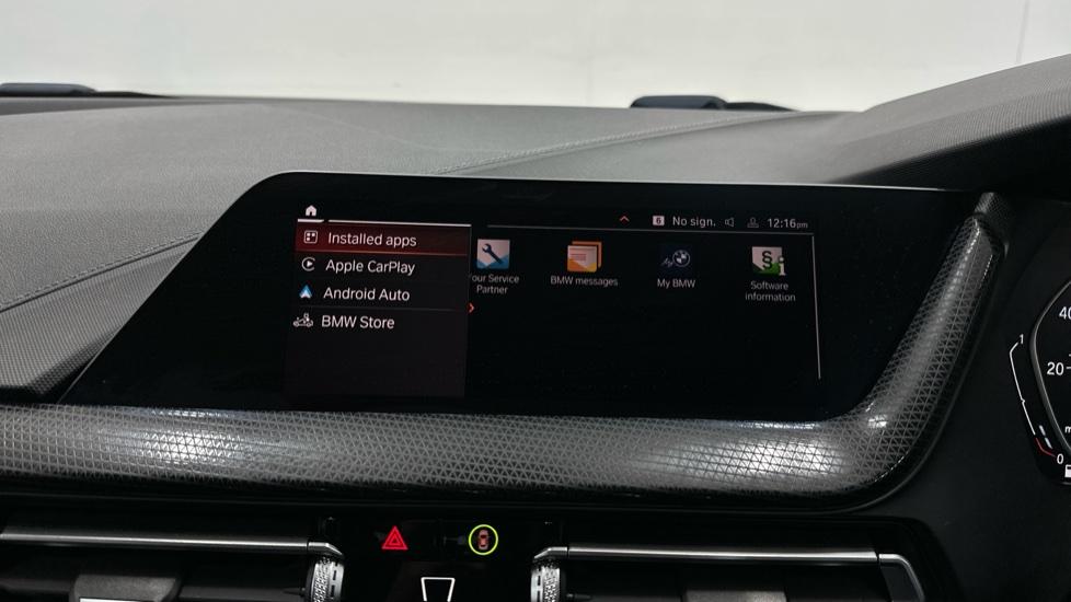 Apple Car Play & Android Auto