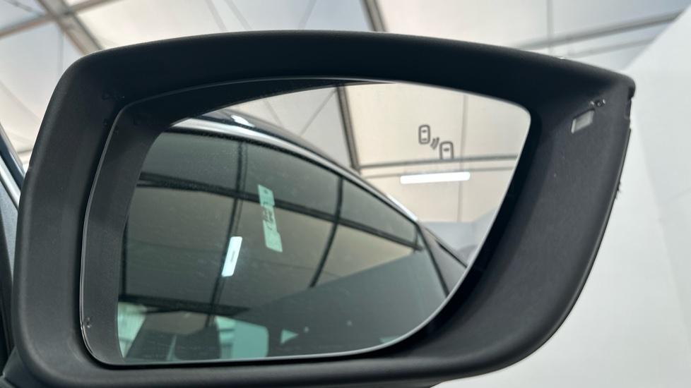 Blind Spot Monitoring System 