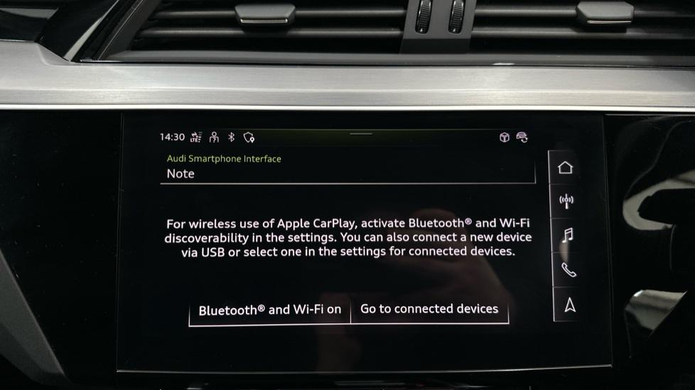 Apple Car Play & Android Auto