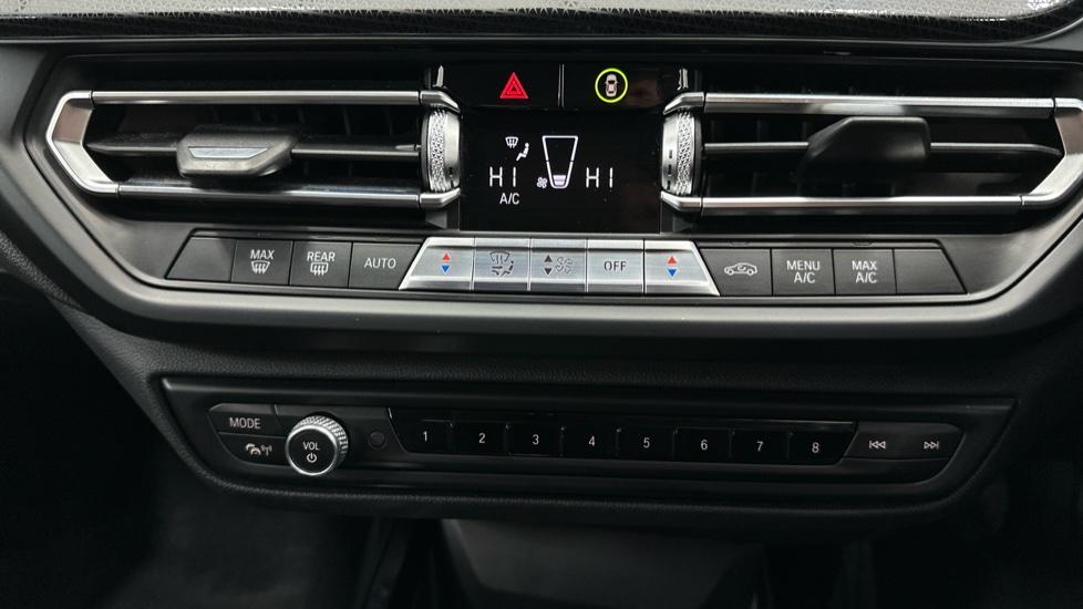 Air Conditioning /Dual Climate Control 