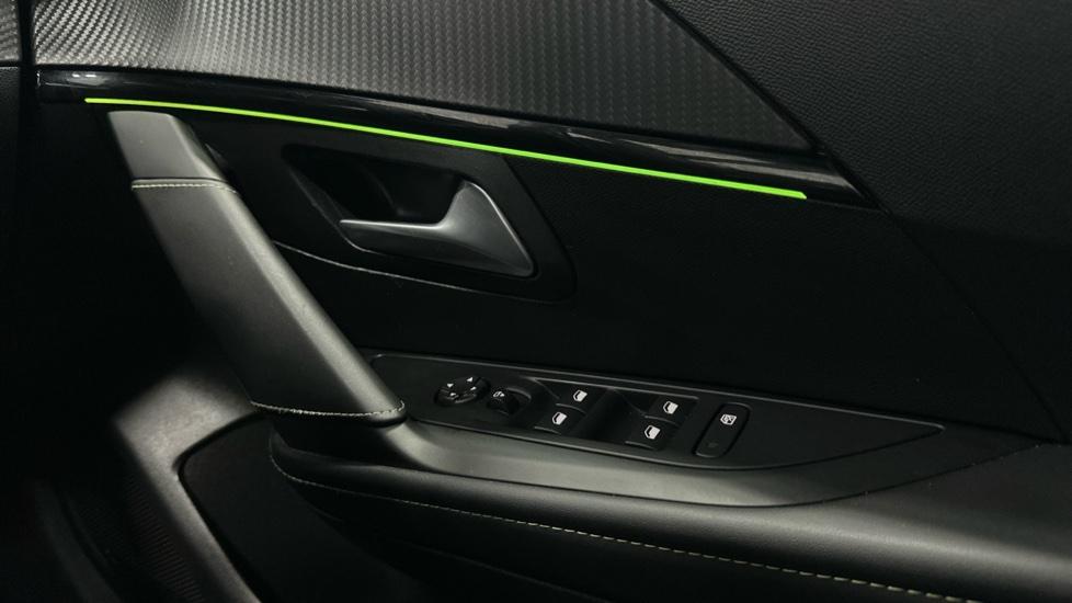 Electric Windows / Wing Mirrors / Ambient Lighting 