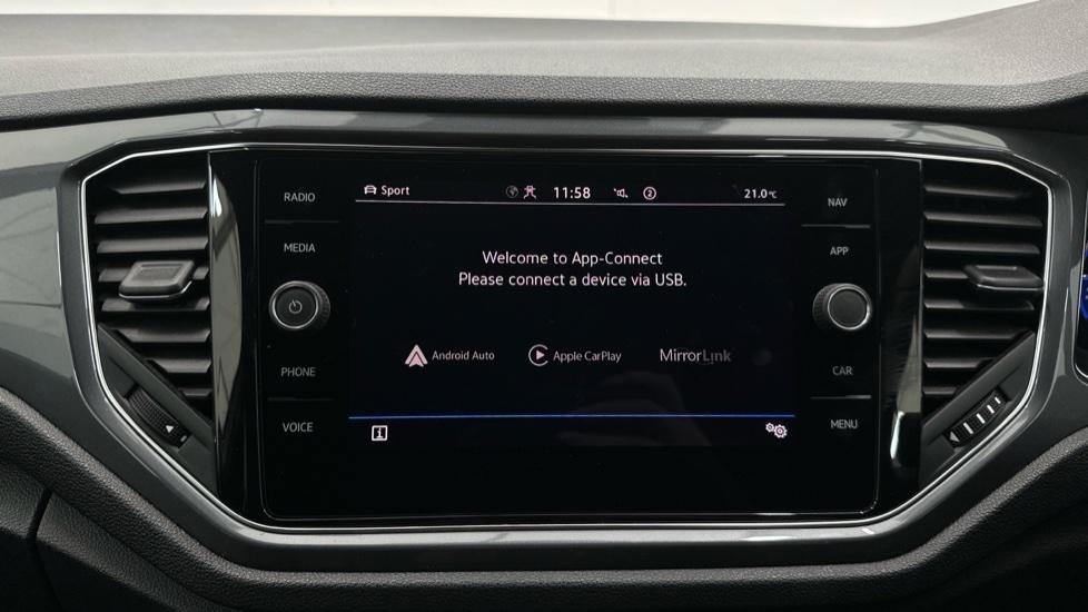 Apple Car Play & Android Auto