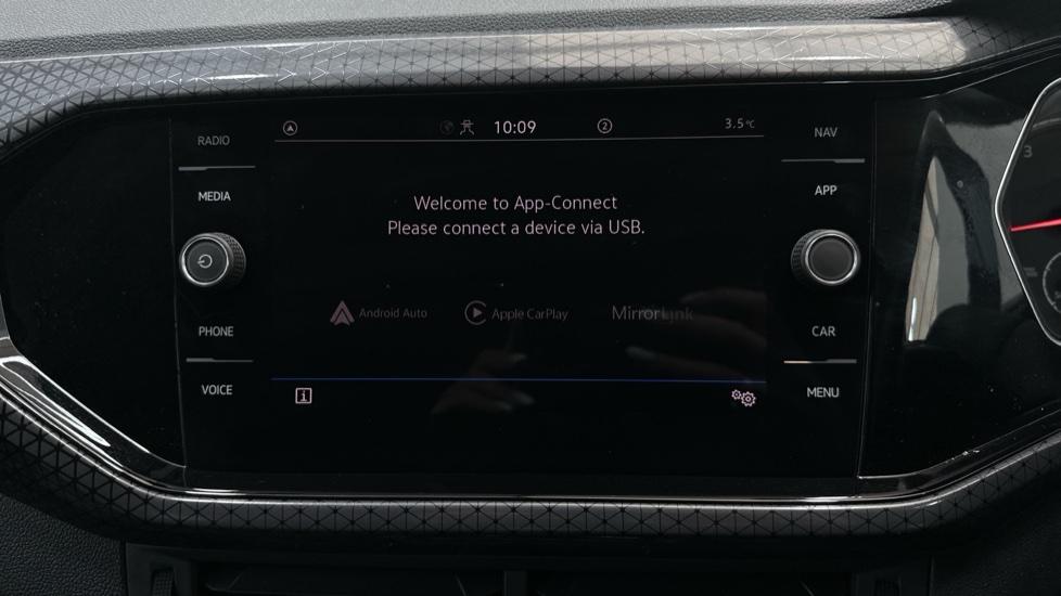 Apple Car Play & Android Auto