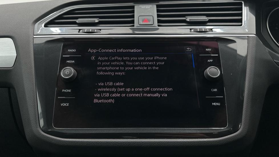 Apple Car Play & Android Auto