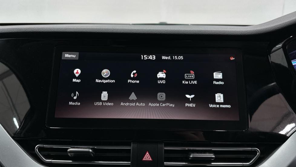 Apple Car Play & Android Auto