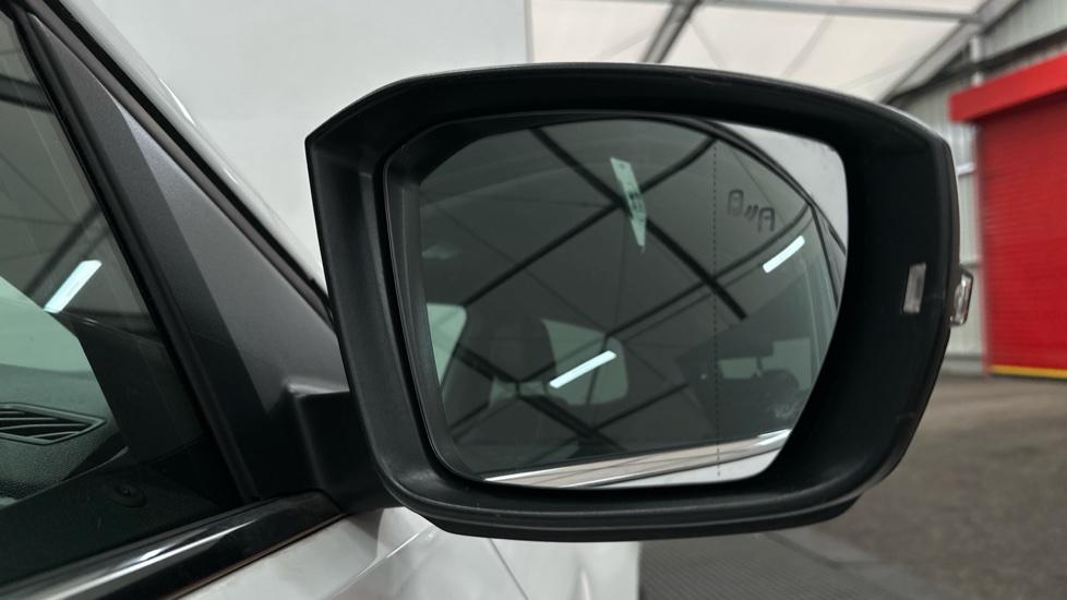 Blind Spot Monitoring System 